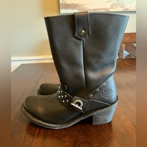 Harley-Davidson black short boots size 9.